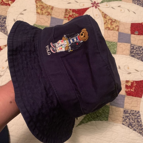 Polo: Bear cotton twill bucket hat. - Picture 9 of 10